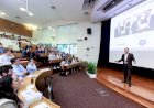 Charles Bark delivers a keynote speech at INSEAD AI Forum Singapore