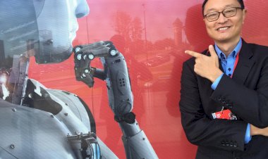 Charles Bark受邀在波兰欧洲新想法论坛(EFNI2018)和新工业展览发表演讲